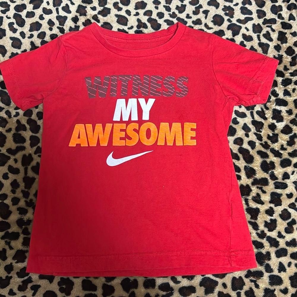 Nike Boys Size 5 Red Short Sleeve Graphic Tee Shirt